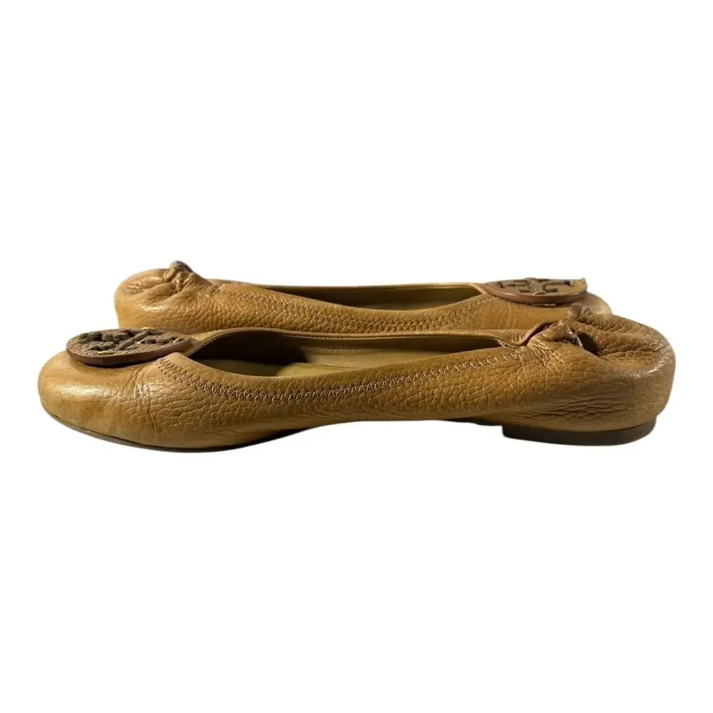 Tory Burch Reva Ballet Flats Brown 8 M Camel Leather Logo Medallion Elastic Back